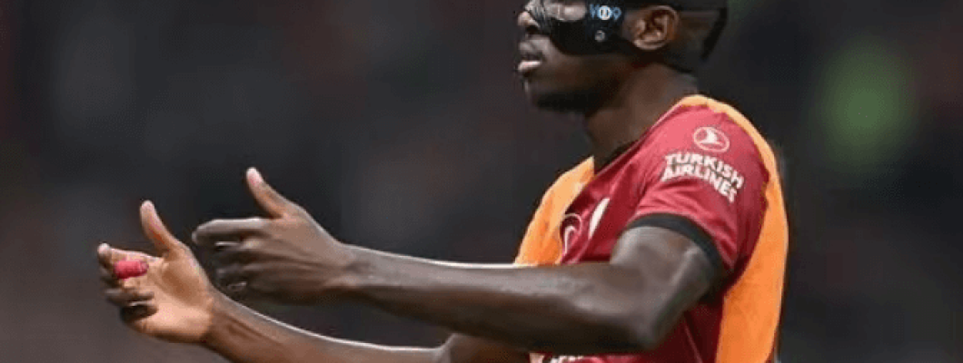 Osimhen torjui Manchester Unitedin, mikä herätti vihaa Napolissa Osimhen torjui Manchester Unitedin, mikä herätti vihaa Napolissa