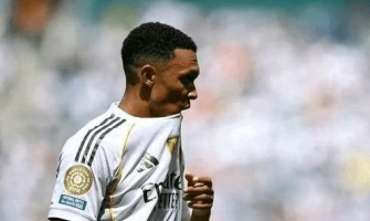 Arnold koki takaiskun Real Madridin debyytissään Arnold koki takaiskun Real Madridin debyytissään