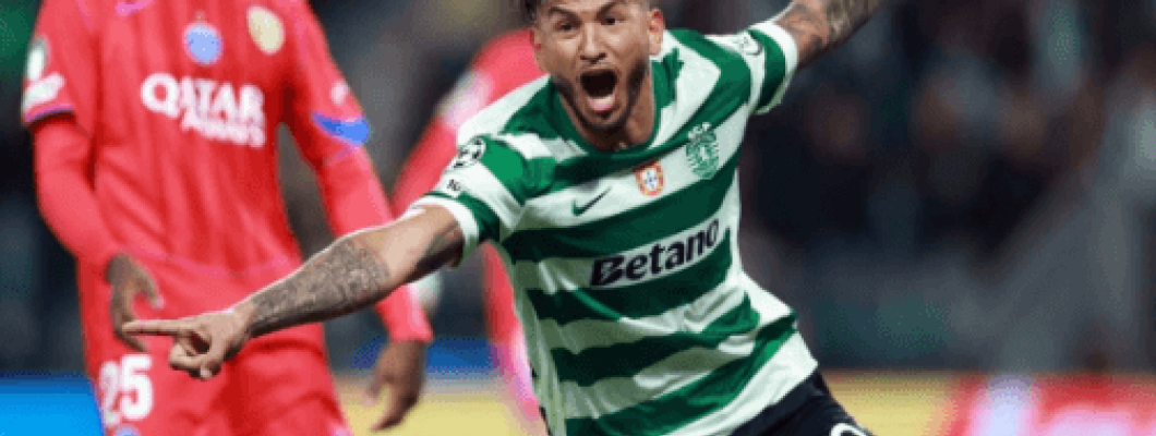 Luis Suarez kantaa Sporting CP:n hyökkäyslippua Luis Suarez kantaa Sporting CP:n hyökkäyslippua