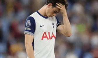 Tottenham Hotspur putoamiskriisin keskellä