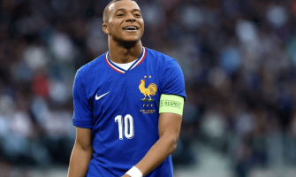 Mbappen ensimmäinen maajoukkueottelu virallisen siirtoilmoituksen jälkeen Mbappen ensimmäinen maajoukkueottelu virallisen siirtoilmoituksen jälkeen