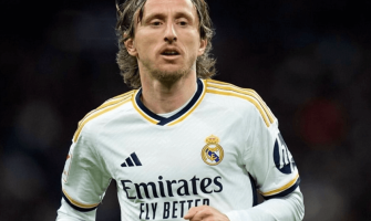 Modric aikoo uusia sopimuksen ja jatkaa joukkueessa Modric aikoo uusia sopimuksen ja jatkaa joukkueessa