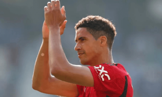 Varane ilmoittaa jäävänsä eläkkeelle, mikä on loistavan uran loppu